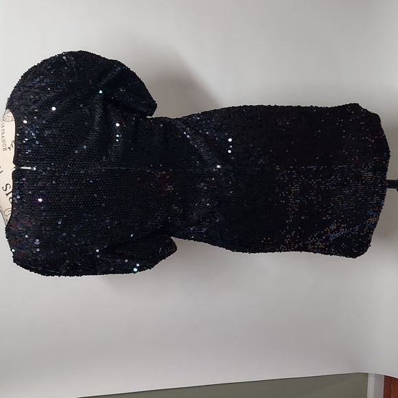 ARMANI EXCHANGE SEQUIN-STUDDED V-NECK DRESS SIZE 4 - Picture 5 of 16